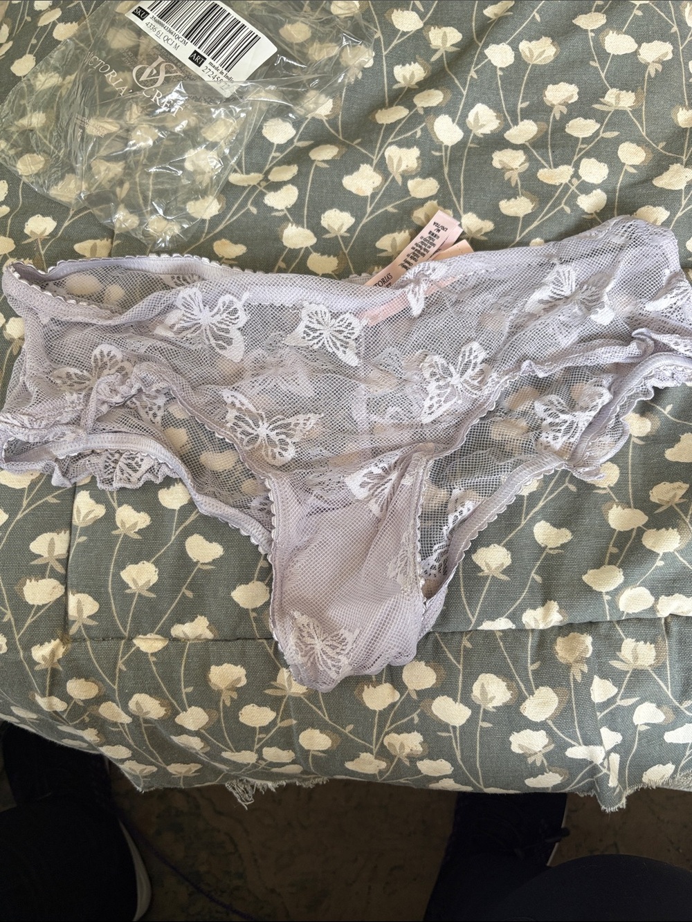 7️⃣1️⃣4️⃣ Victoria's Secret Lavender Sheer Floral Lace Bikini Panty